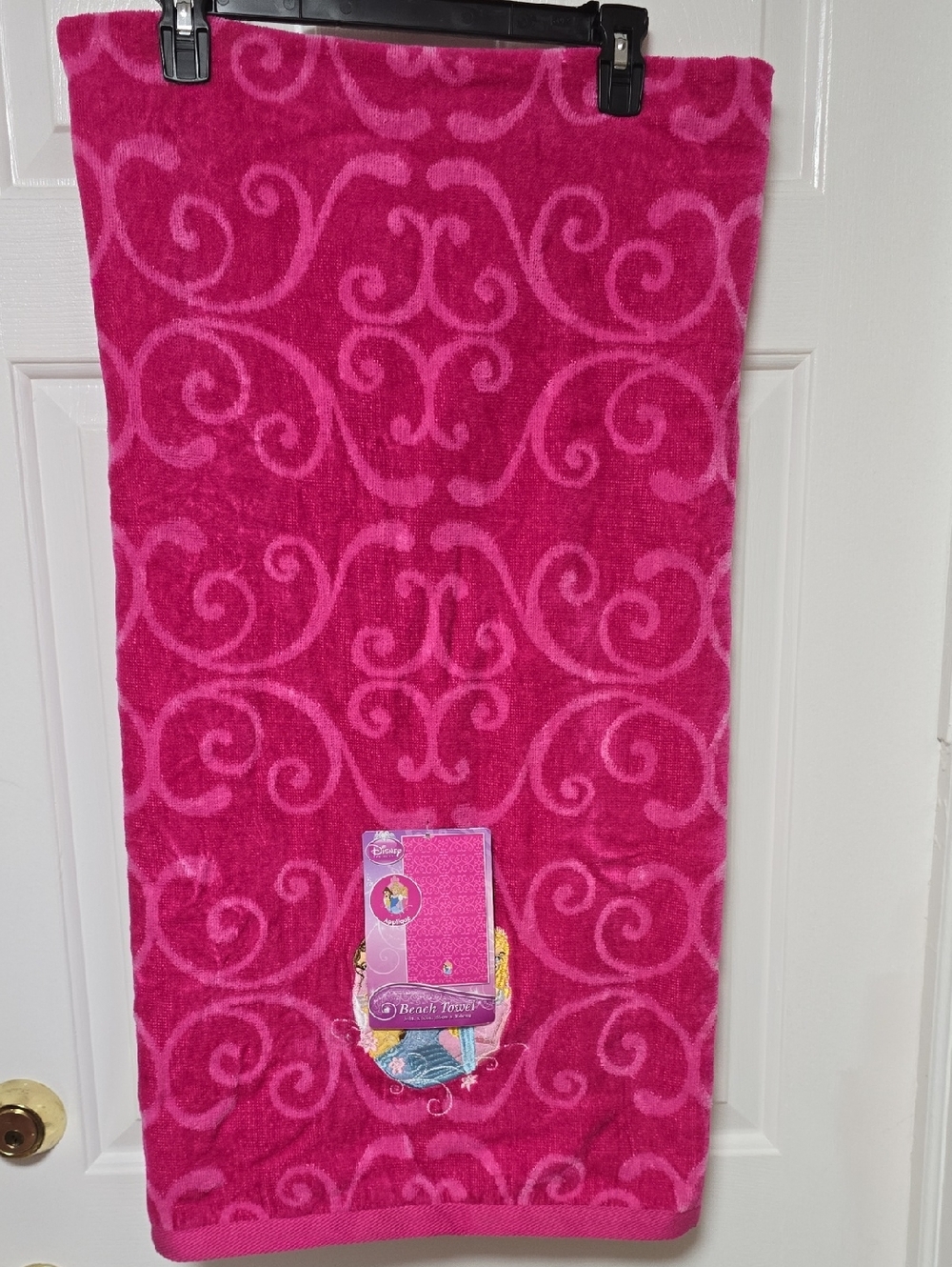 Disney Princess Pink Beach Towel Size 34in x 63in - Picture 1 of 9